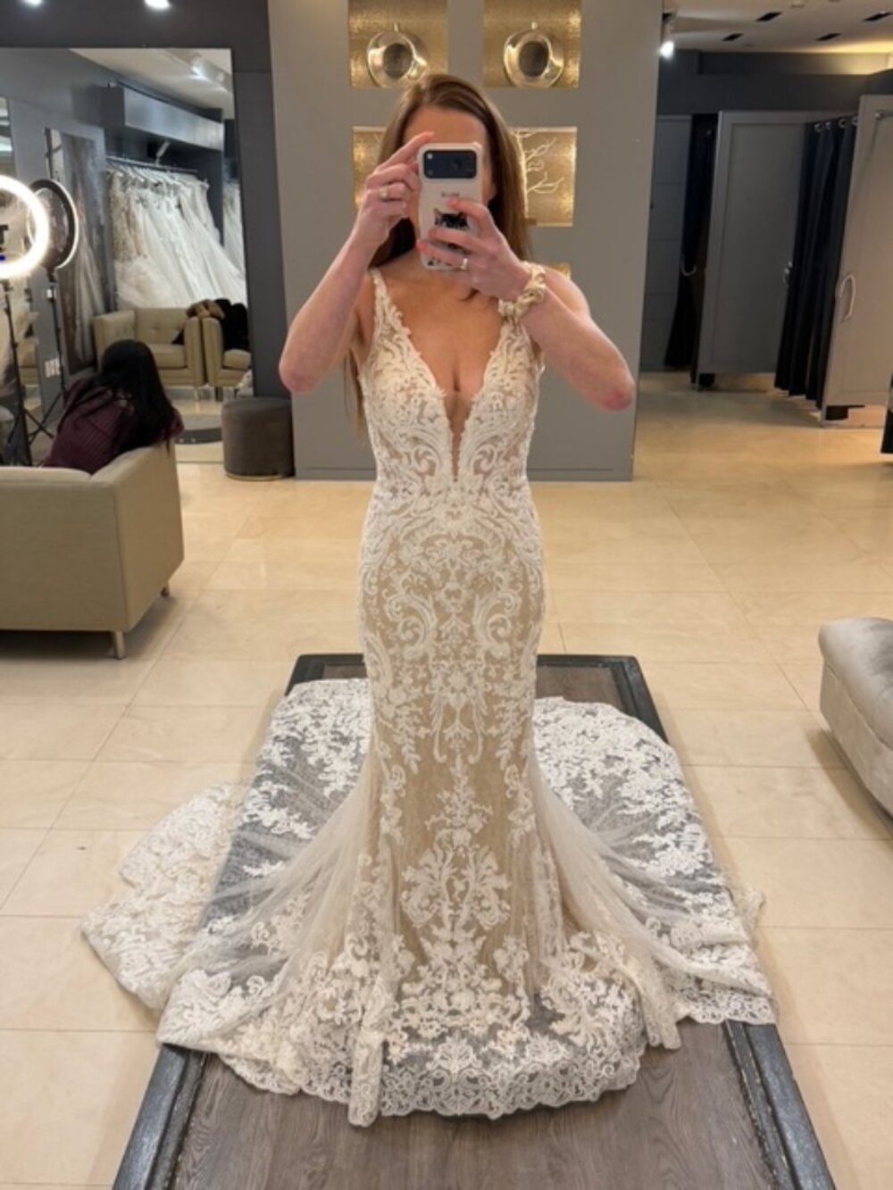 Never Worn OTR Martina Liana 1078 Wedding Dress - She's GORG! - Picture 1 of 5